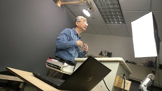 Electrical Engineering and Computer Science Professor Kevin Du in the Studio