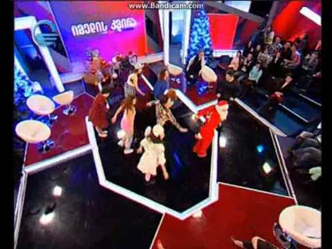 თანამედროვე ქორეოგრაფიის თეატრი -happy_ბედნიერება