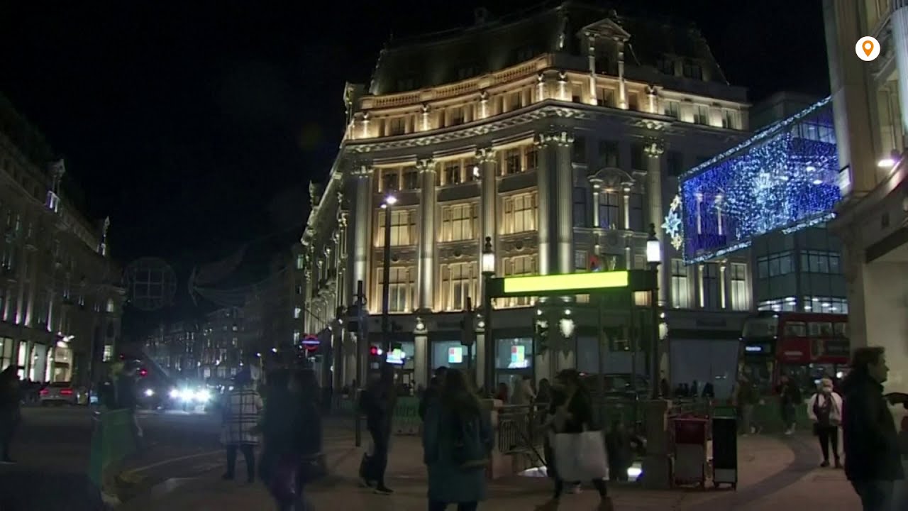 London Christmas lights celebrate 2020 heroes