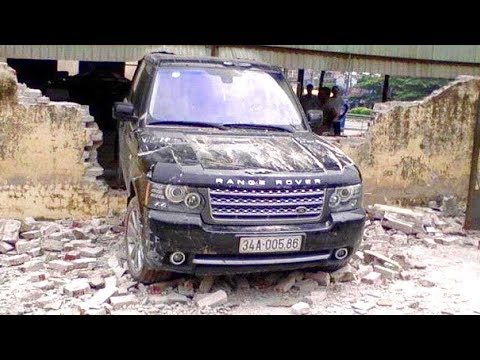 Thumbnail for CRAZIEST DRIVERS Caught On Video! Stupid Driving Fails September 2017 II