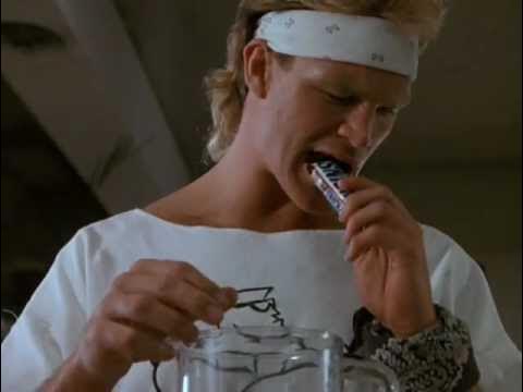 Дикарь. Марлон Брандо. Нарезка кадров из фильма (др. название Хулиган) (1953) - 