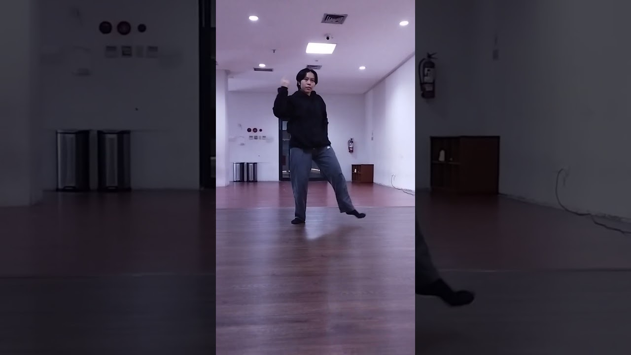 Moonwalkin' - LNGSHOT Slowmo 0,75 #dancetutorial #dancetrend #moonwalkin' #moonwalking