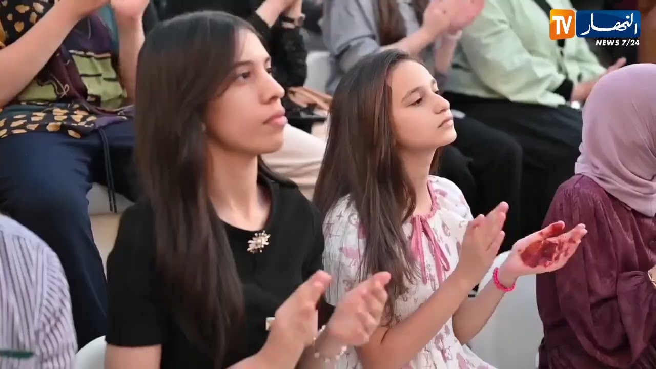 شاهد مقتطفات بالدرون لموكب تكريم التلميذة رونق بسوق اهراس