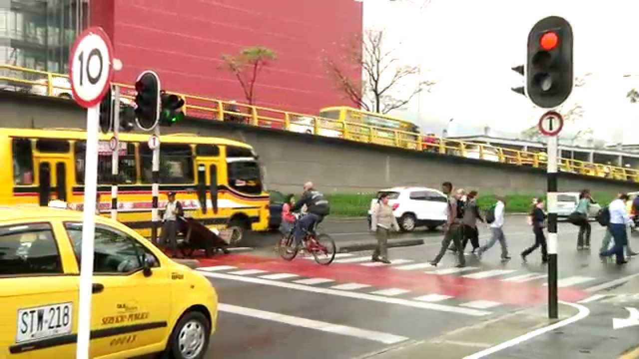 Así se ve Medellín en bici camera iphone 8 plus apk