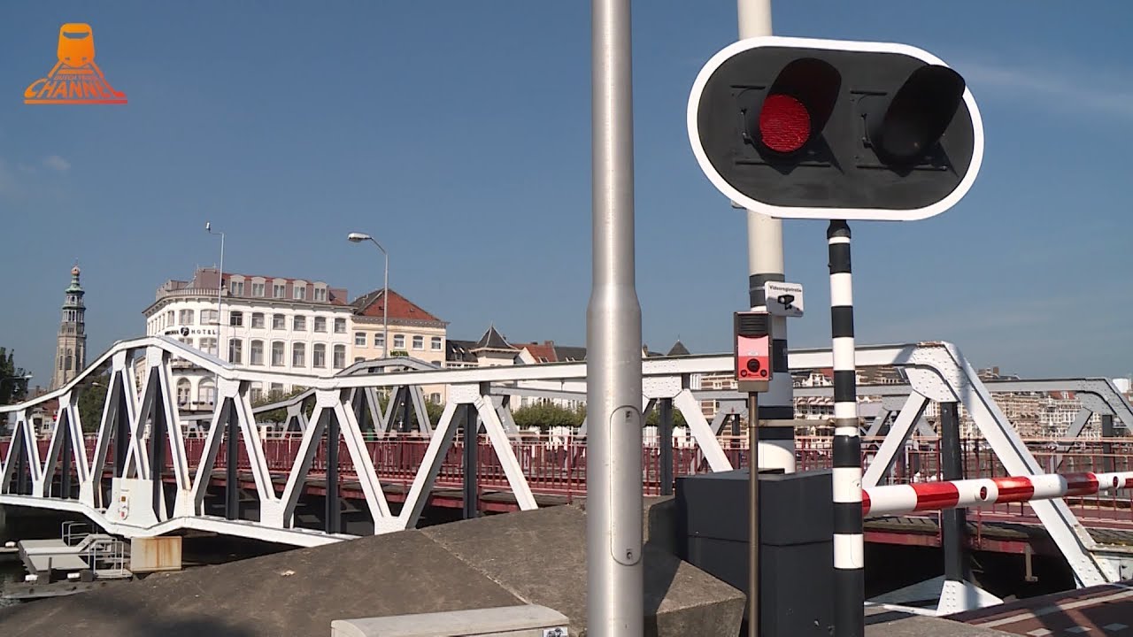 DUTCH BRIDGE OPENS - Stationsbrug Middelburg