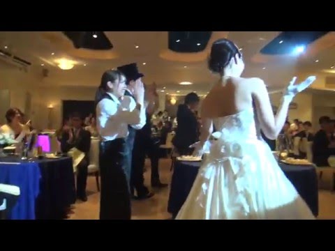 デザートタイムはダンス＆サーブ！