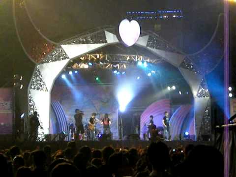 高雄燈會-愛幸福 五月天