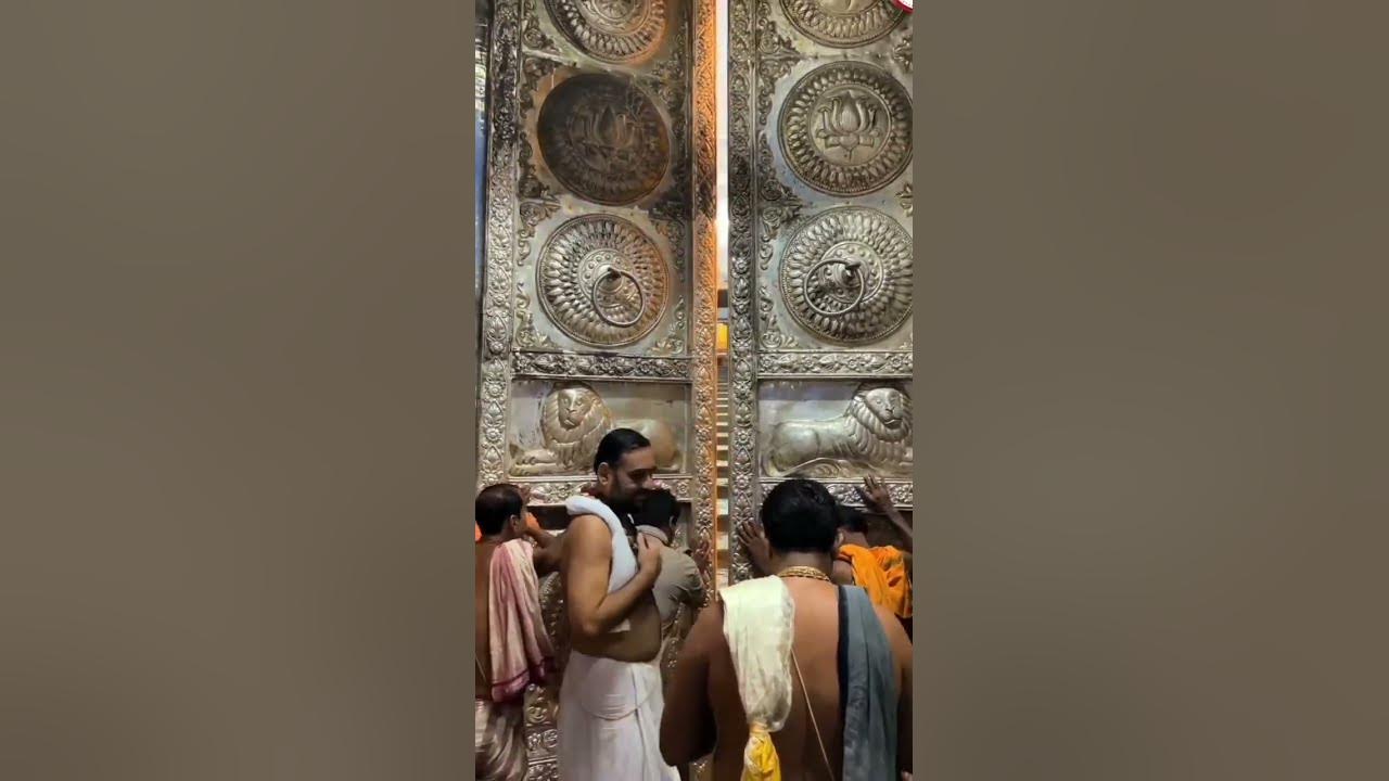 Jagannath temple Puri door opening ritual 🙏💕🥺 #viral #like #lord #jagannath