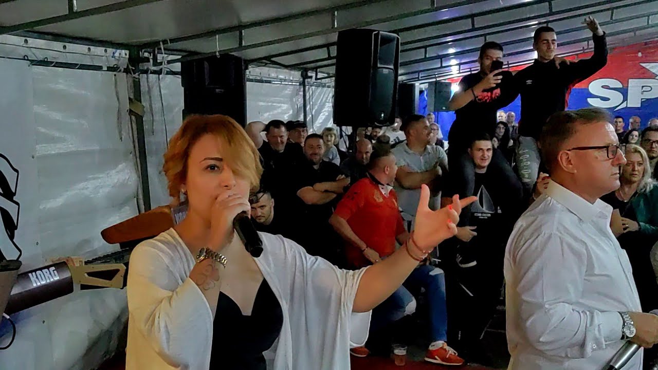 Dajana Vuković i Milenko Krndija - Trzaj trzaj (Uživo 2022) Drvar - YouTube