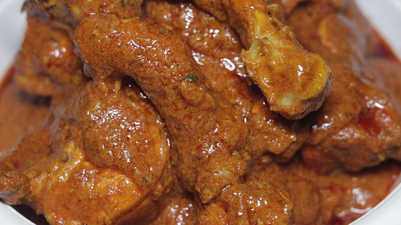 CREAMY CASHEW CHICKEN MASALA RECIPE | CHICKEN MASALA WITH CASHEW NUTS | THE KITCHEN