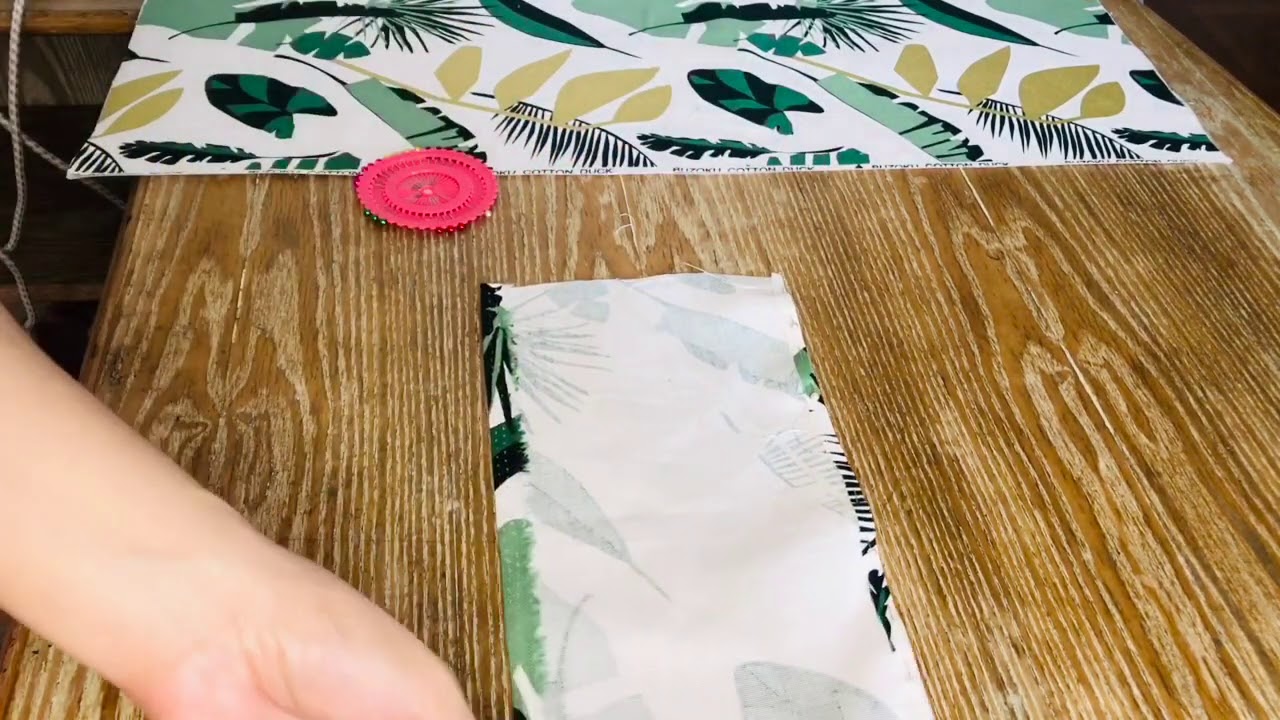 DIY Sewing Machine Cover- with storage pockets - YouTube