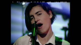 Elastica &#39;Line Up&#39; Top of the Pops (1994) HD