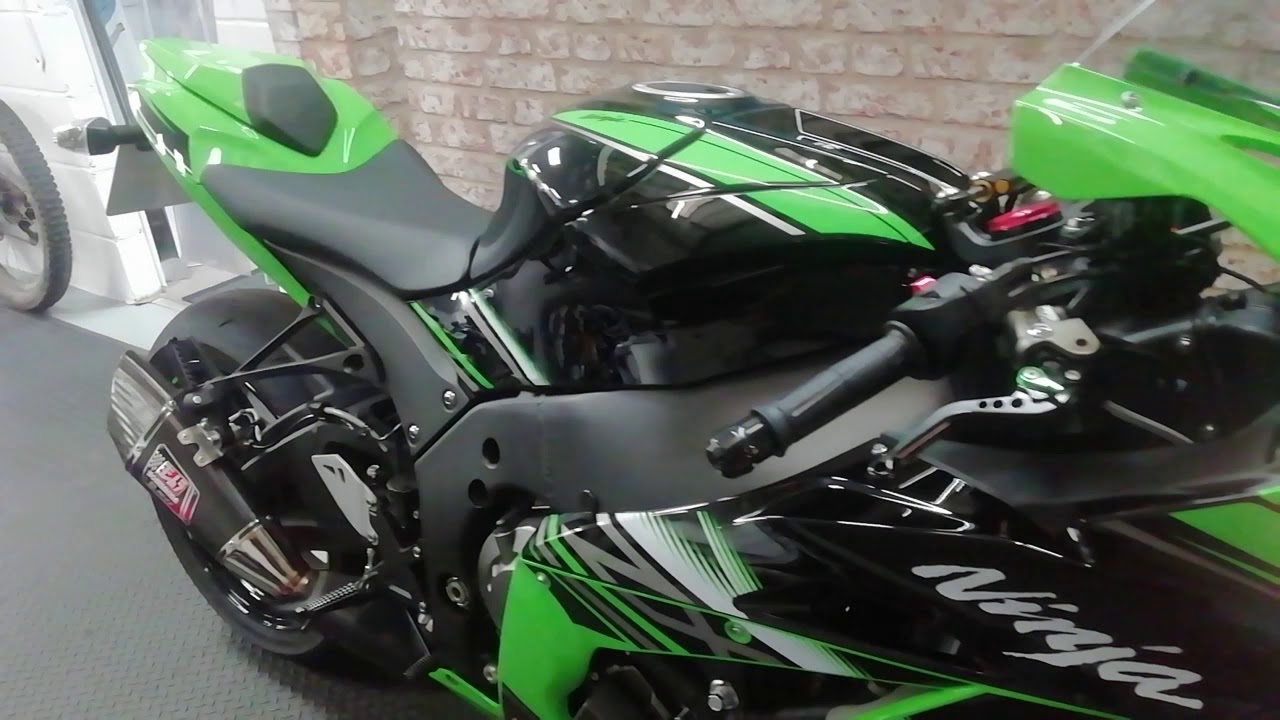 Kawasaki ZX10R KRT Performance Edition 2017 (67). Yoshimura exhaust