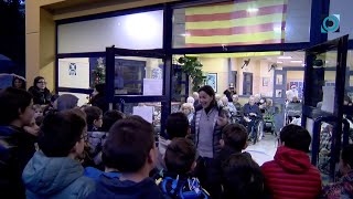 Els infants de la Selva planten cara a la pluja i surten al carrer a cantar nada
