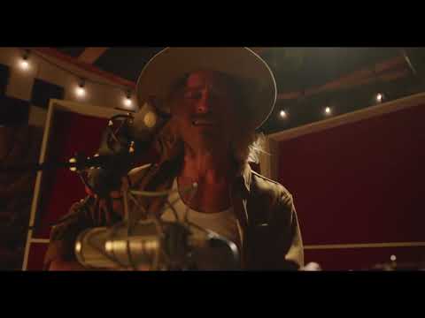 Jesse Roper - "Beyond" [Solo Performance]