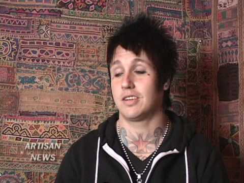 PAPA ROACH SETTLES LAWSUIT WITH DRUMMER, READY MET...