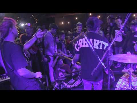 Pee Wee Gaskins - Berdiri Terinjak ( Lyrics )