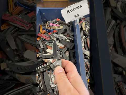 Keychain switchblade knife