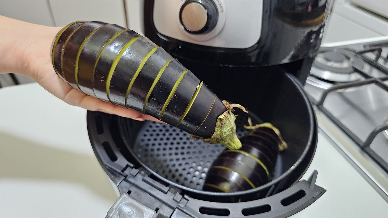 FAZ HOJE  berinjela na Air Fryer! Você precisa experimentar 😋