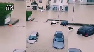 Bütün Dünya İtalya Için Dua Ediyor.. Cesena, Emilia Romagnada Büyük Sel