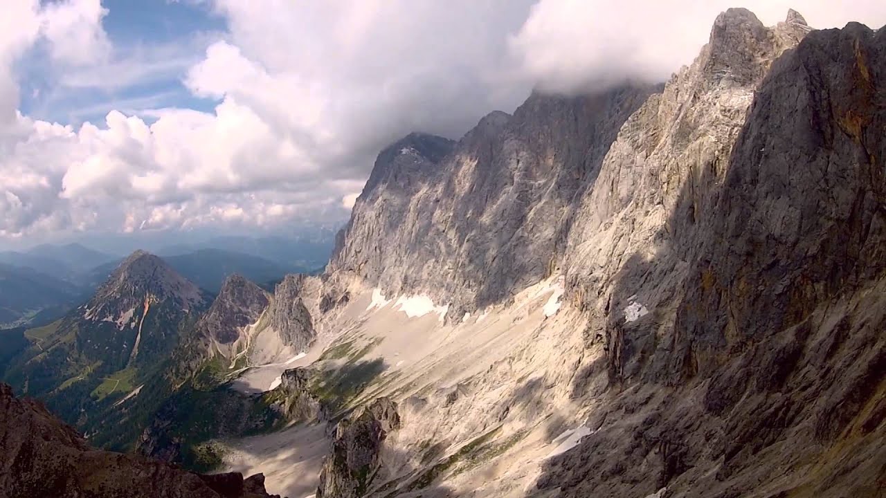Unterwegs in Österreich: Dachstein, Sky Walk und der Eispalast