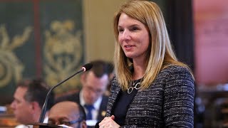 Rep. Donna Lasinski Passes Nurses Week