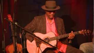 Elixir Strings presents Eric Bibb