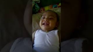 Dedek Arlika Lagi Bercanda Sama Bundanya
