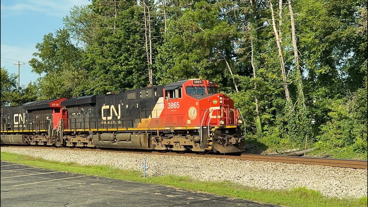 8/26/24 CN Train 492 - YouTube