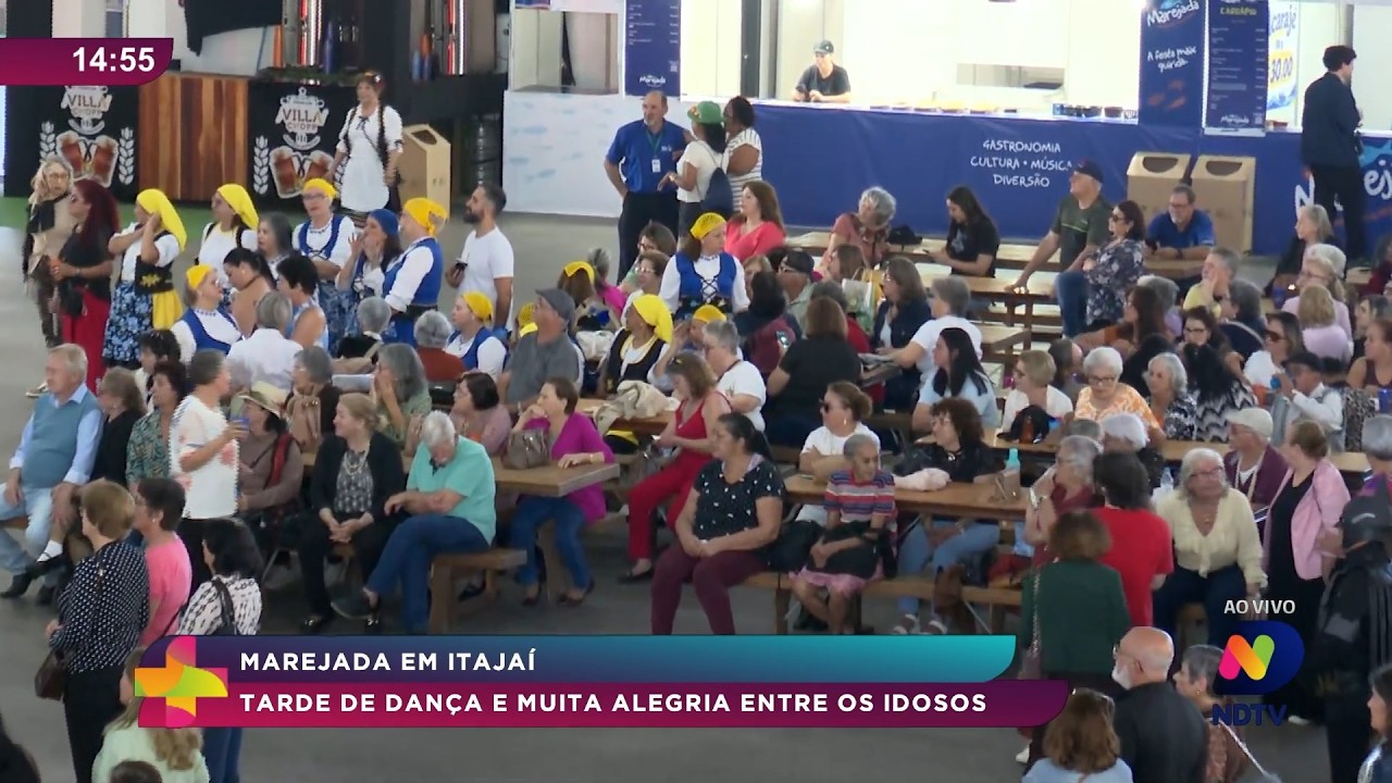 Marejada em Itajaí reúne idosos em tarde de dança e muita alegria