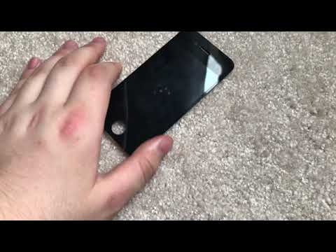 iPhone 4s Screen Hammer Test