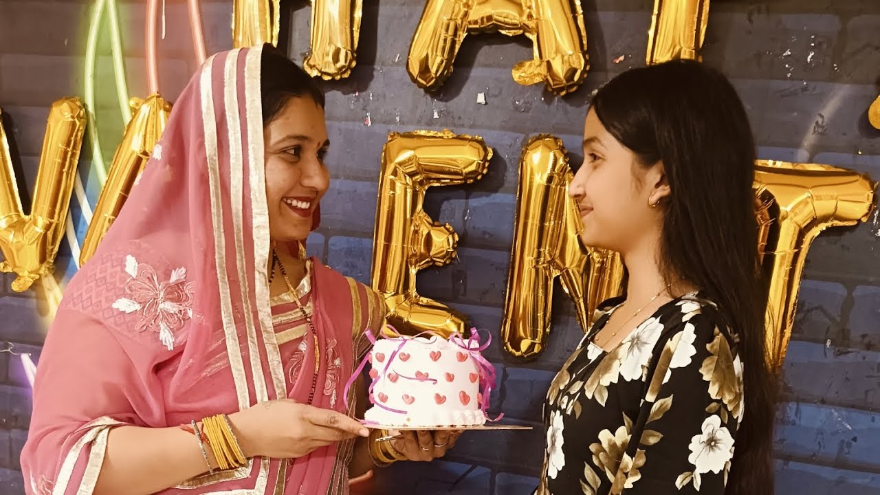 #beti ko diya humne surprise gift 🎂 betiya banaya birthday humne sapne milke