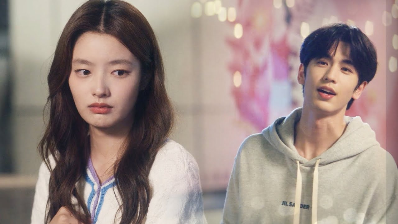 灰姑娘和父母吵架離家出走，剛下樓就看見霸總，委屈的撲進他懷裏！#中国电视剧#爱你#张凌赫#徐若晗