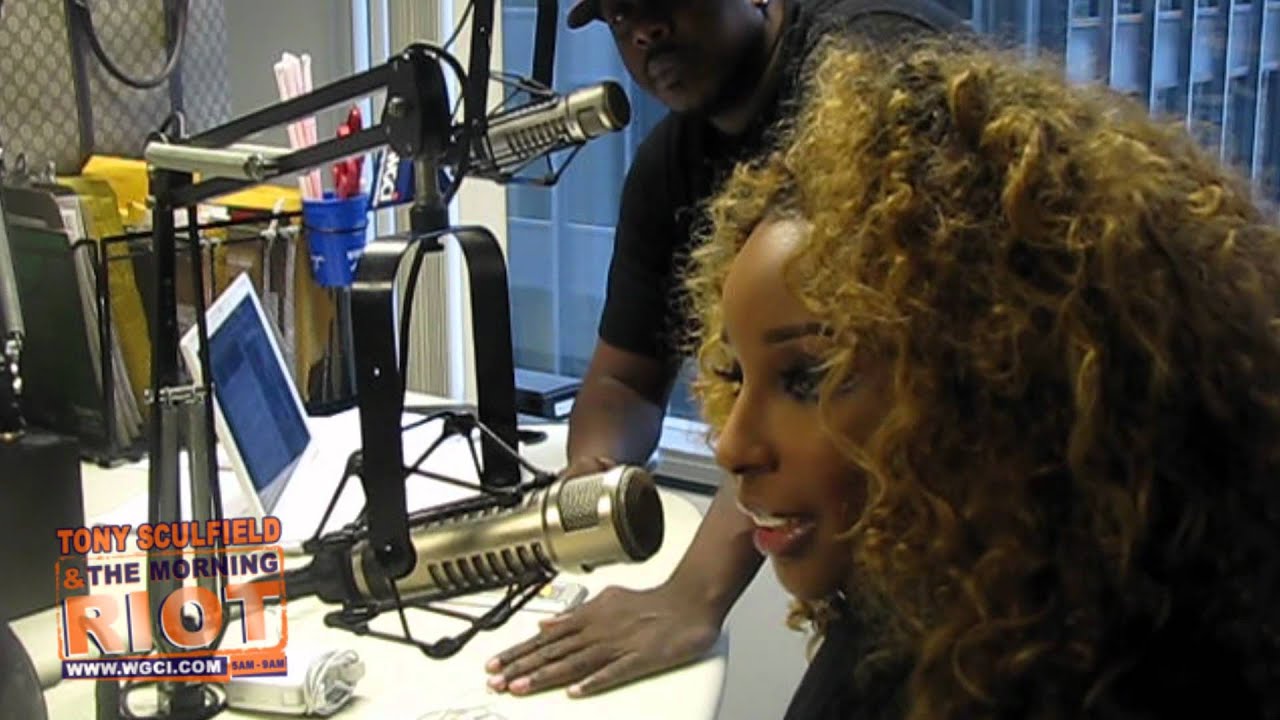 Necole Bitchie talks blogging with the Morning Riot