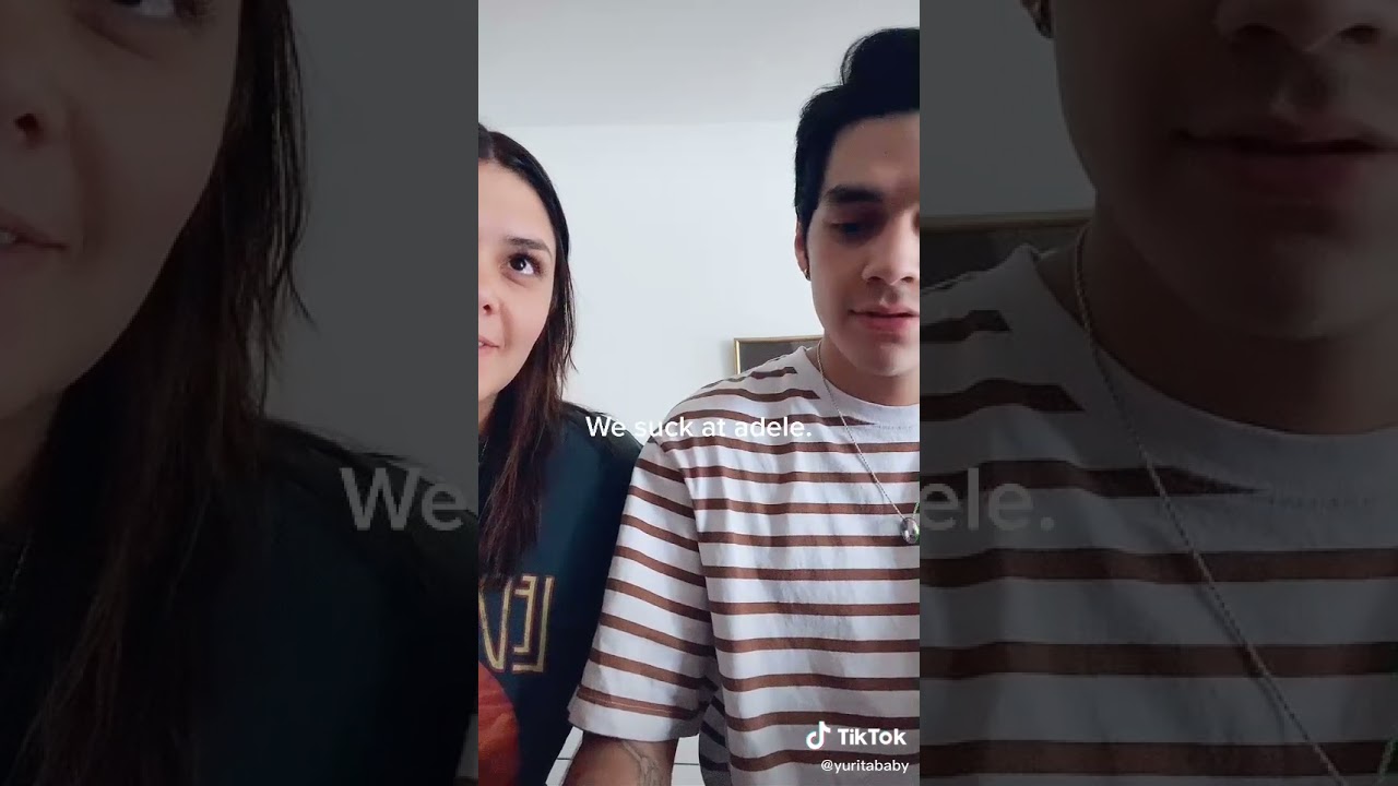 Yuridia cantando canción de Adele (someone like you)