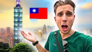 MY FIRST TIME in TAIWAN 🇹🇼 Taipei is *INCREDIBLE* | Elephant Mountain