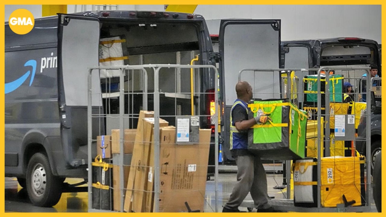 Holiday hiring surge: Where to find seasonal jobs