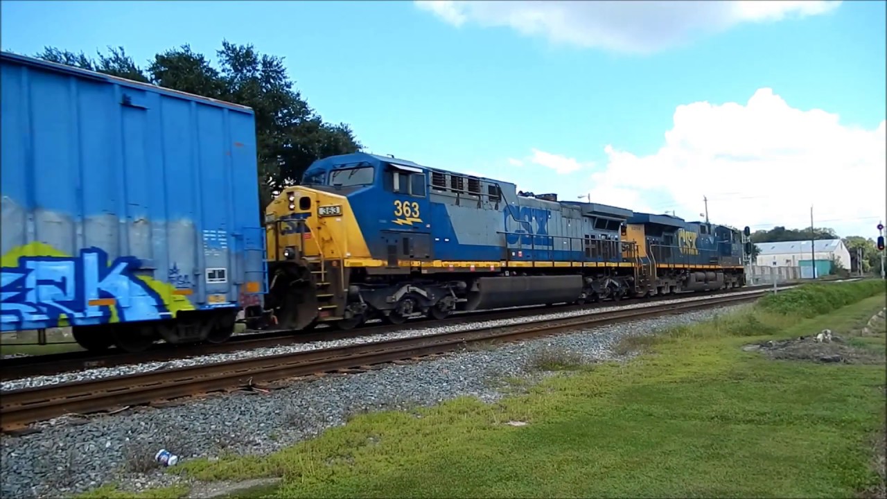 Csx train goes through one way crossing YouTube