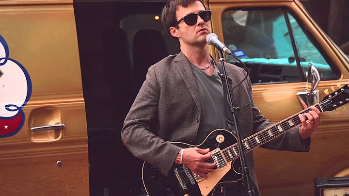 Shiner Van Sessions: Travis Morrison - No One's Sa...