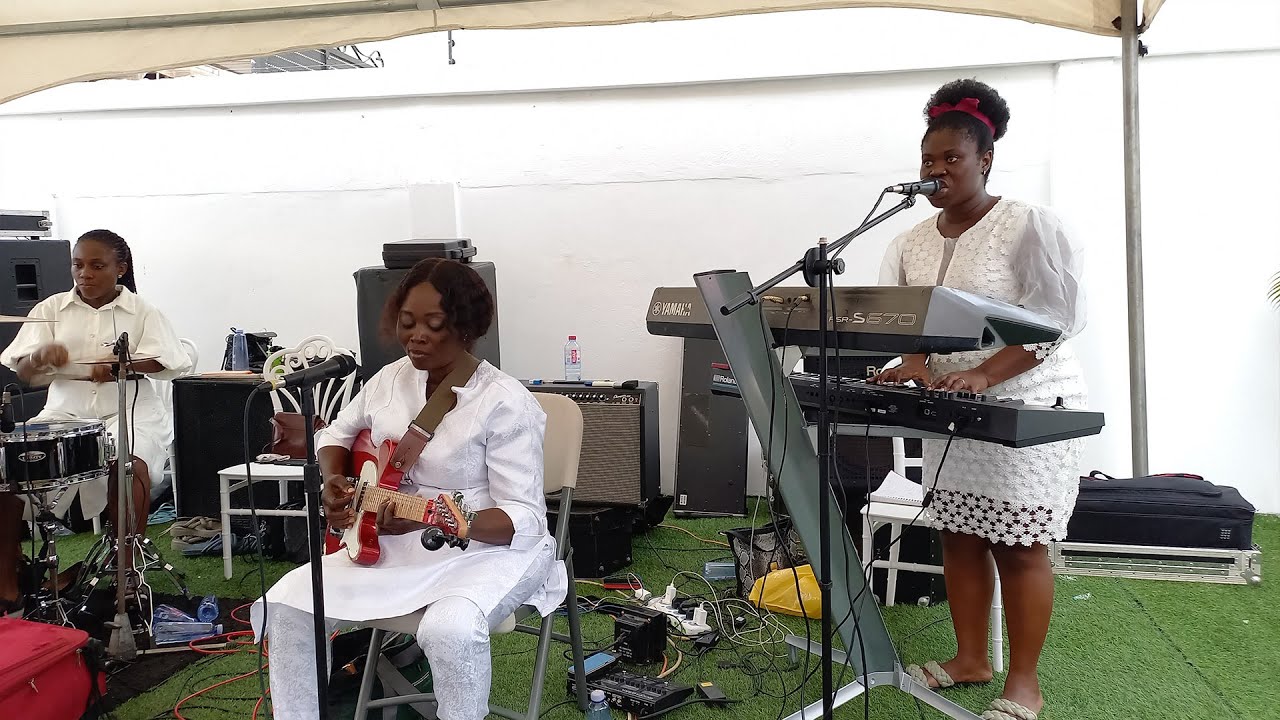 The Versatility of Lipstick Queens Gh All Female Band Is Well Exhibited