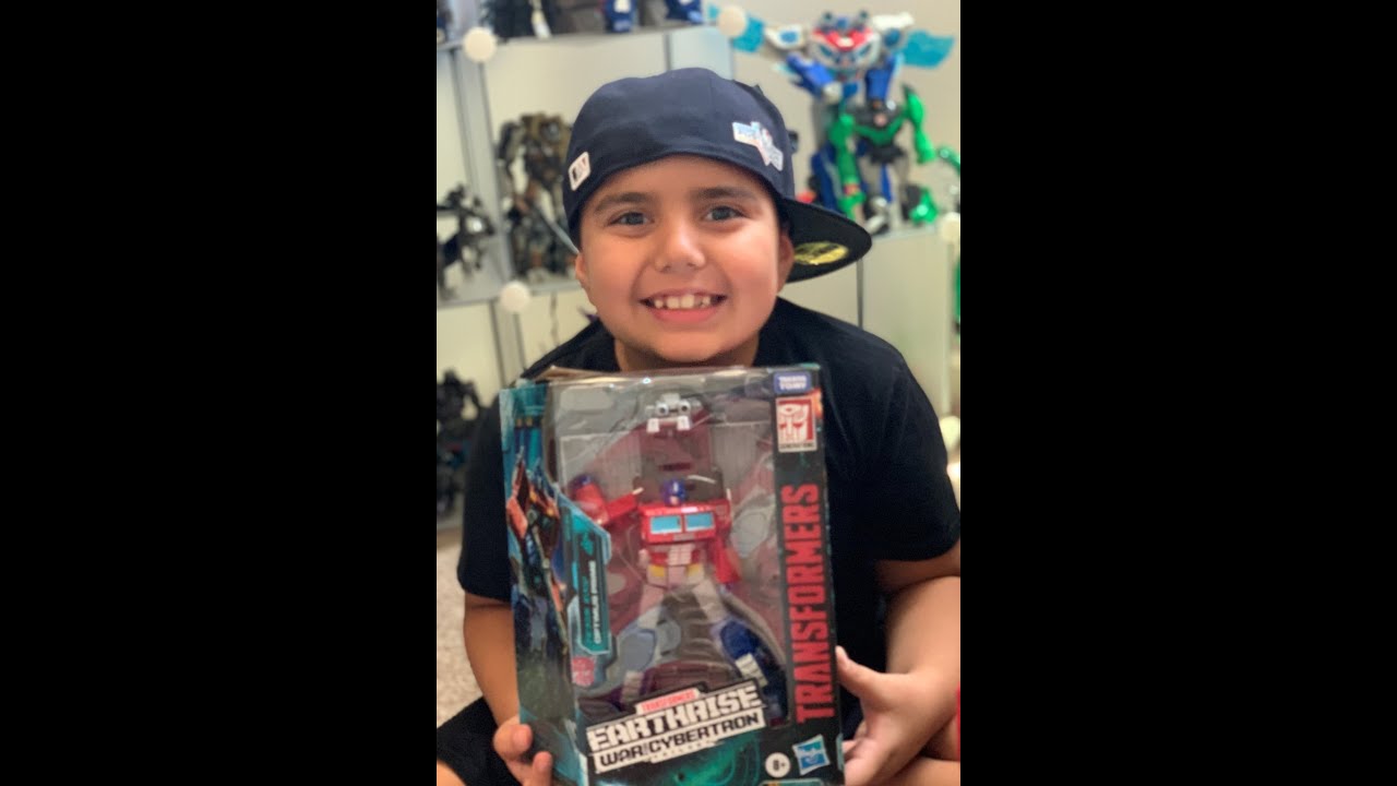 BIG BAD TOY STORE REVIEW OPTIMUS PRIME EARTH RISE WAR OF CYBERTRON