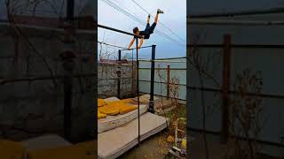 Double lach gainer with horizontal bar