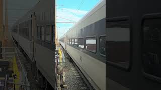 NJT ALP46 and Comet V Trainset Pulls into Linden #njt #northeastcorridor #railroad