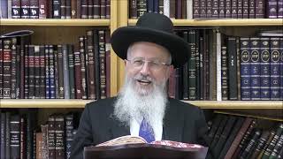 הגאון הרב אברהם יוסף שליט"א האם אישה שלא מתפללת שחרית יכולה לשתות לפני הקידוש  טבת תשפ"ה