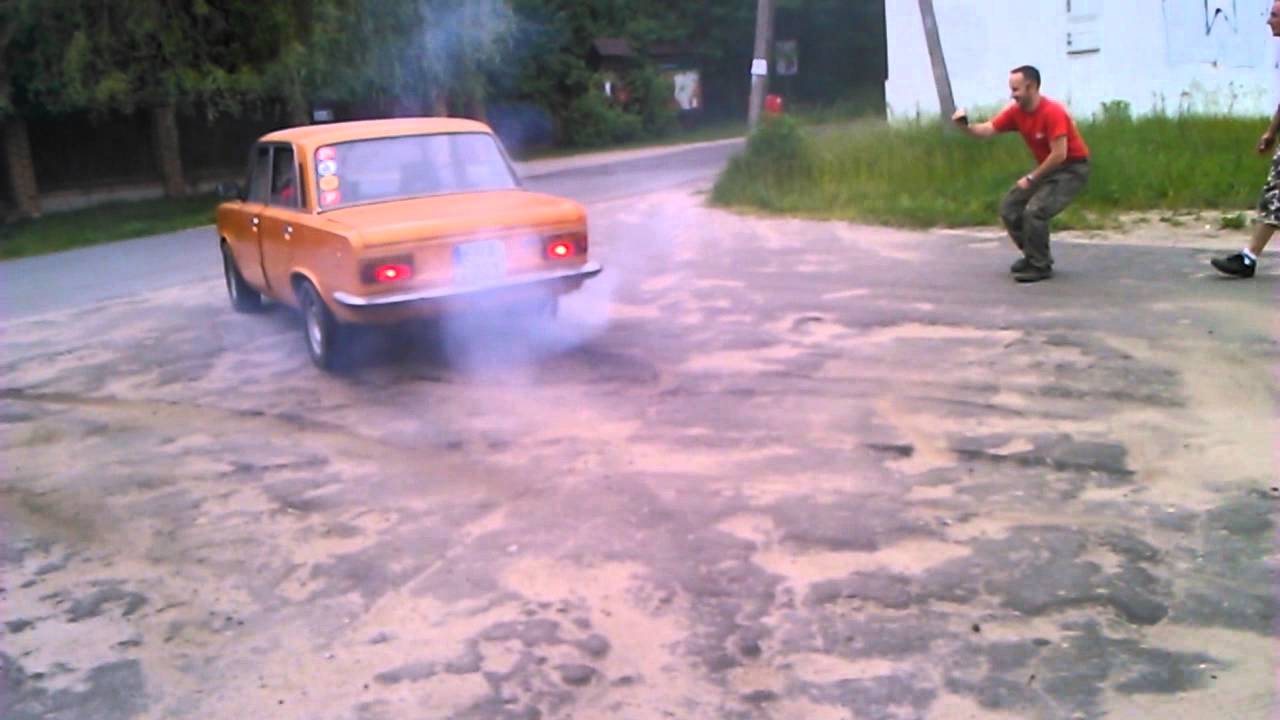 fiat 125p palenie gumy YouTube