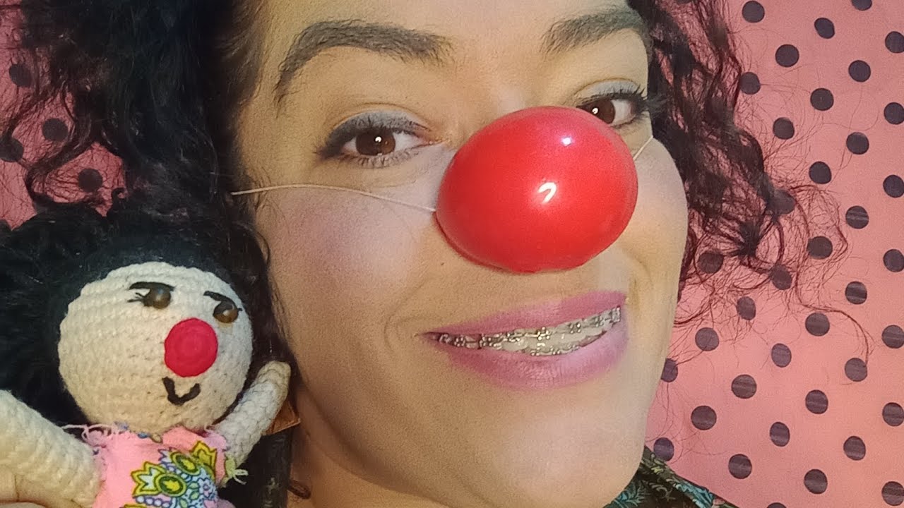 El payaso que no hacía reír. De:Enrique Martínez. - YouTube
