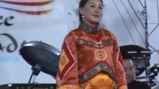 2012 Dashima Soktoeva - beautiful Buryat song (SIBERIA) - Uragshaa group