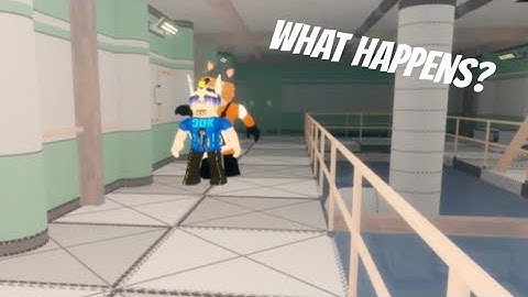 WHAT HAPPENS WHEN A CREWMATE KILLS A DECOY? - Piggy Myth Busting!