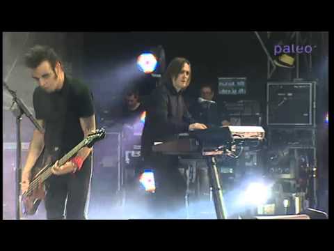 The Cure - The End Of The World (Paléo Festival - Nyon - 2012)
