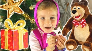 Speciale Natale: Super Viki Si Trasforma In Masha e Il Suo Fratellino In Orso